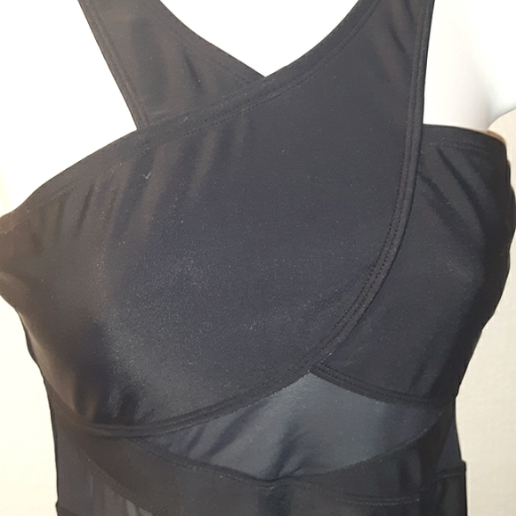 L@@K☆ BLEU ROD BEATTIE☆Sexy Black Halter Neck Slimming Mesh Insert Swimsuit Sz6 - Picture 2 of 8